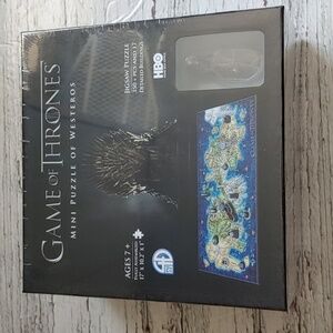 New GAME OF THRONES mini puzzle of Westeros BNIB 350 PCs and 17 buildings